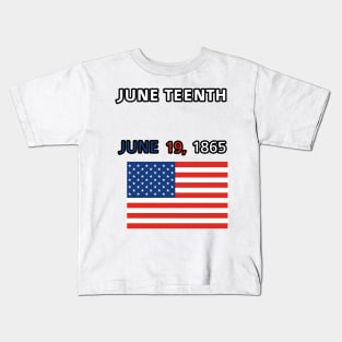 (June Teenth) t-shirt with American flag Kids T-Shirt